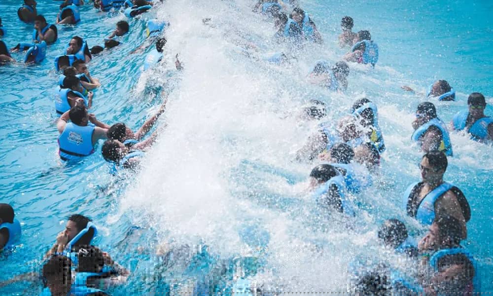 阿拉的海海啸池