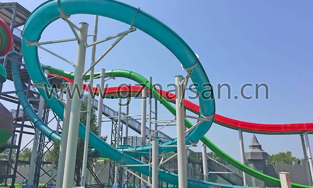 惊险刺激的大回环滑道