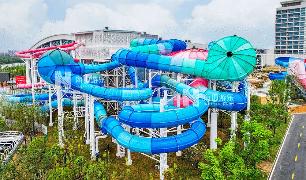 打破季节边界，定义全季狂欢｜超级魔法时空组合滑道，引领水乐园新纪元